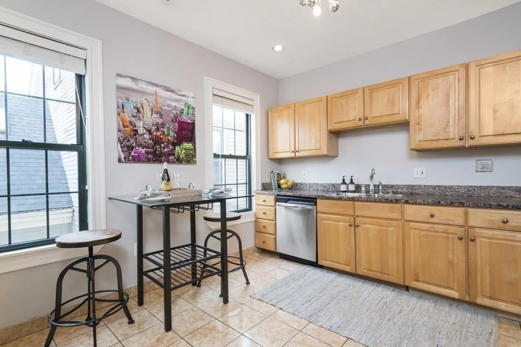 3 bed, 2 bath apartment for rent at 6 Elton St Unit 2, Dorchester — photo 3 of 10