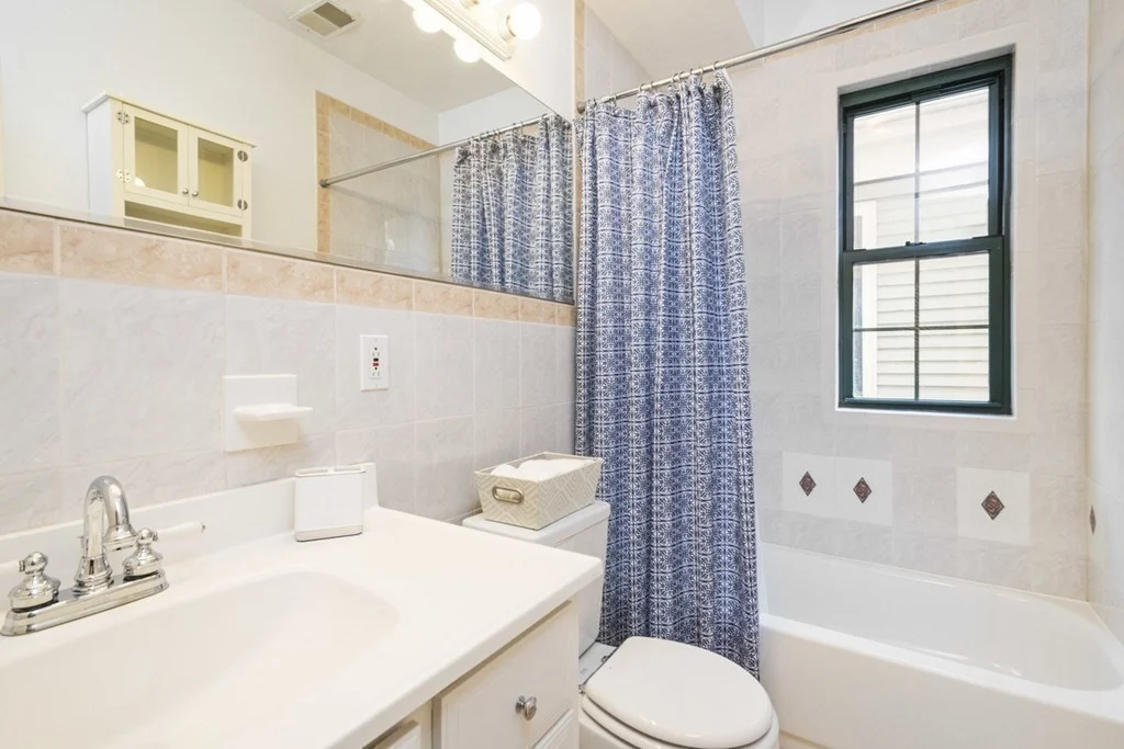 3 bed, 2 bath apartment for rent at 6 Elton St Unit 2, Dorchester — photo 10 of 10