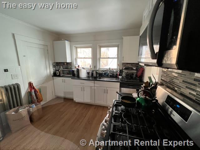 3 bed, 1 bath apartment for rent at 6 Endicott Ave Unit 2nd Floor, Teele Square — photo 2 of 9