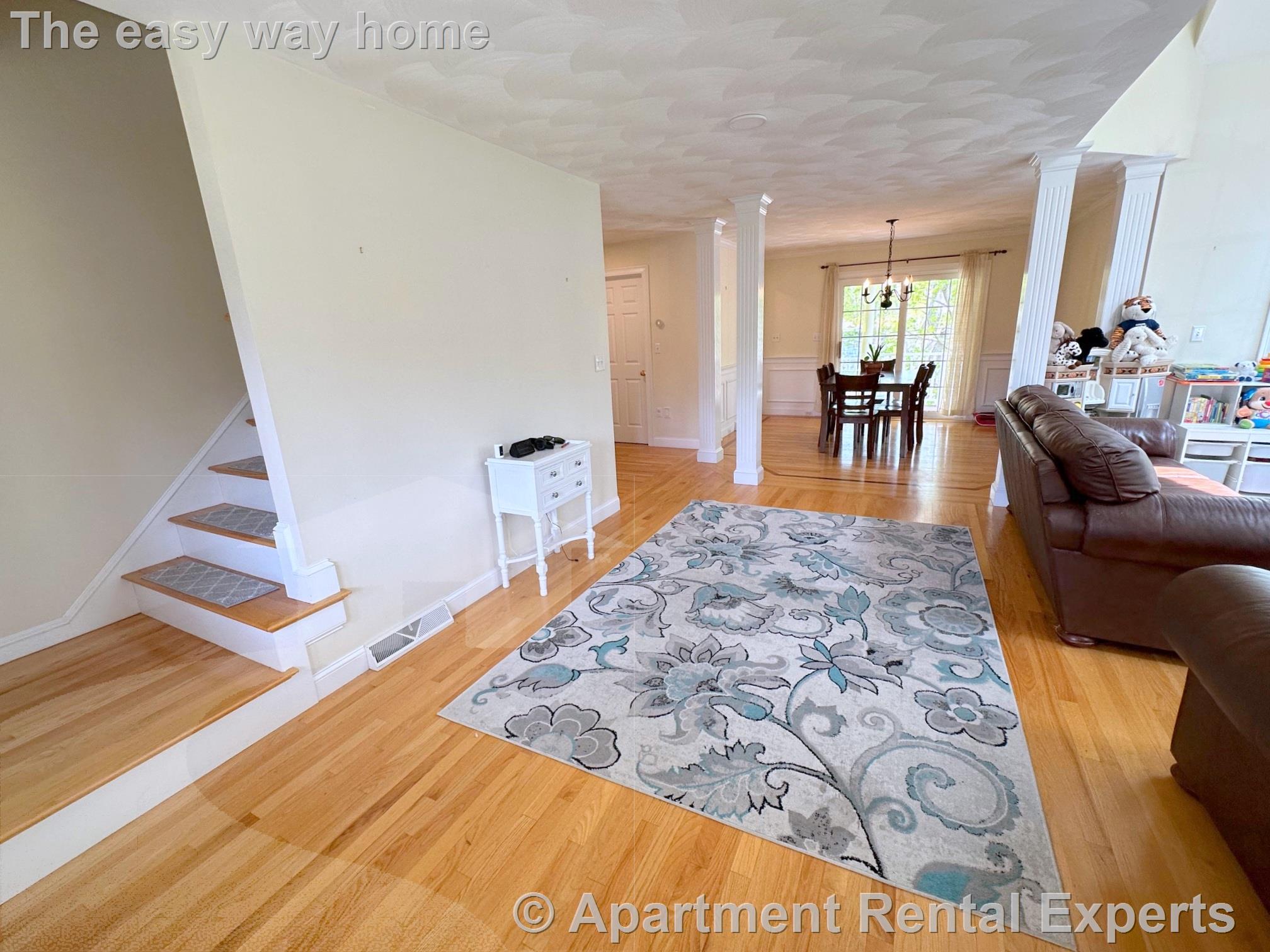 5 bed, 3 bath apartment for rent at 6 Farmers Circle, Arlington Center — photo 4 of 35