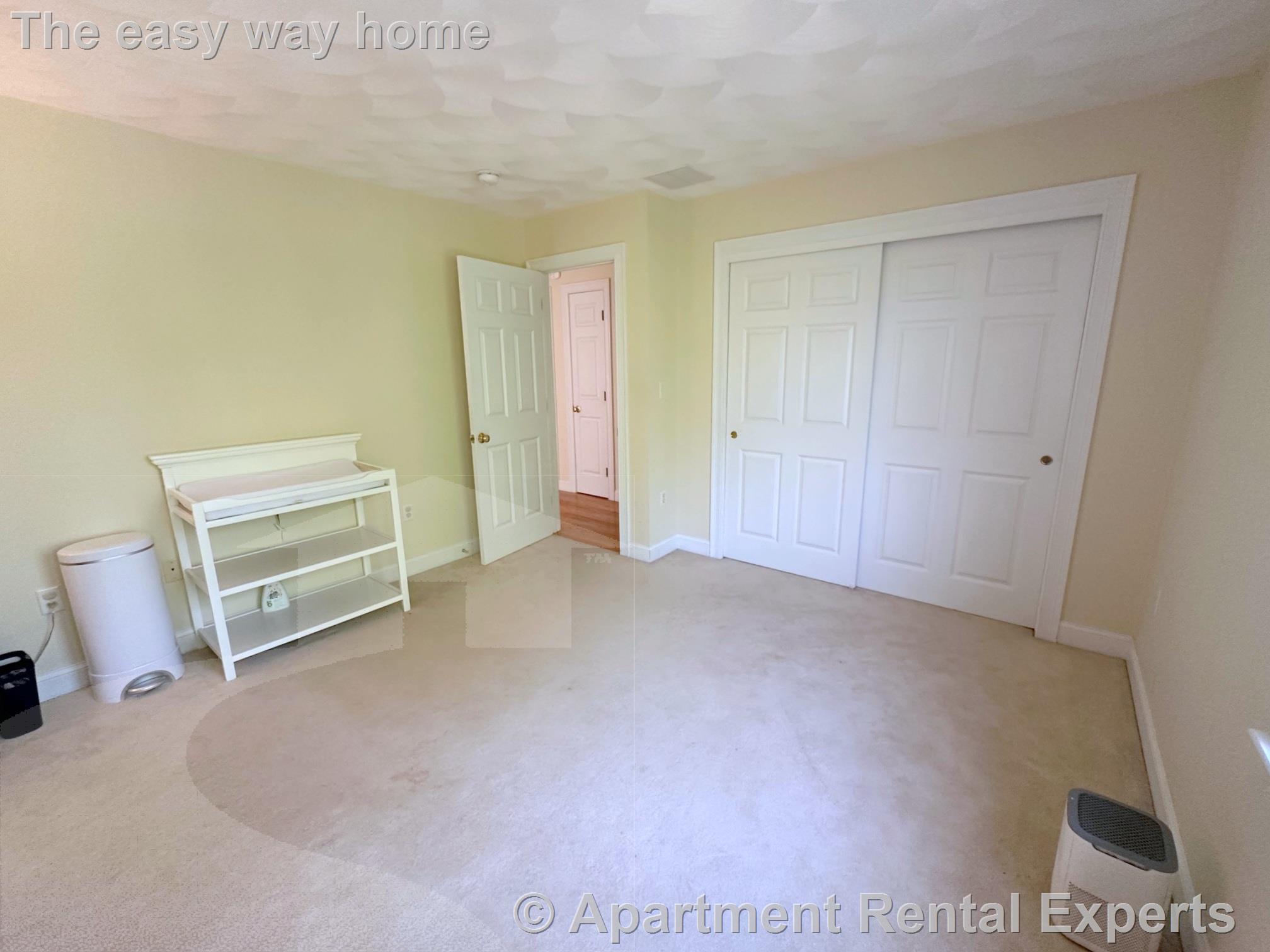 5 bed, 3 bath apartment for rent at 6 Farmers Circle, Arlington Center — photo 17 of 35