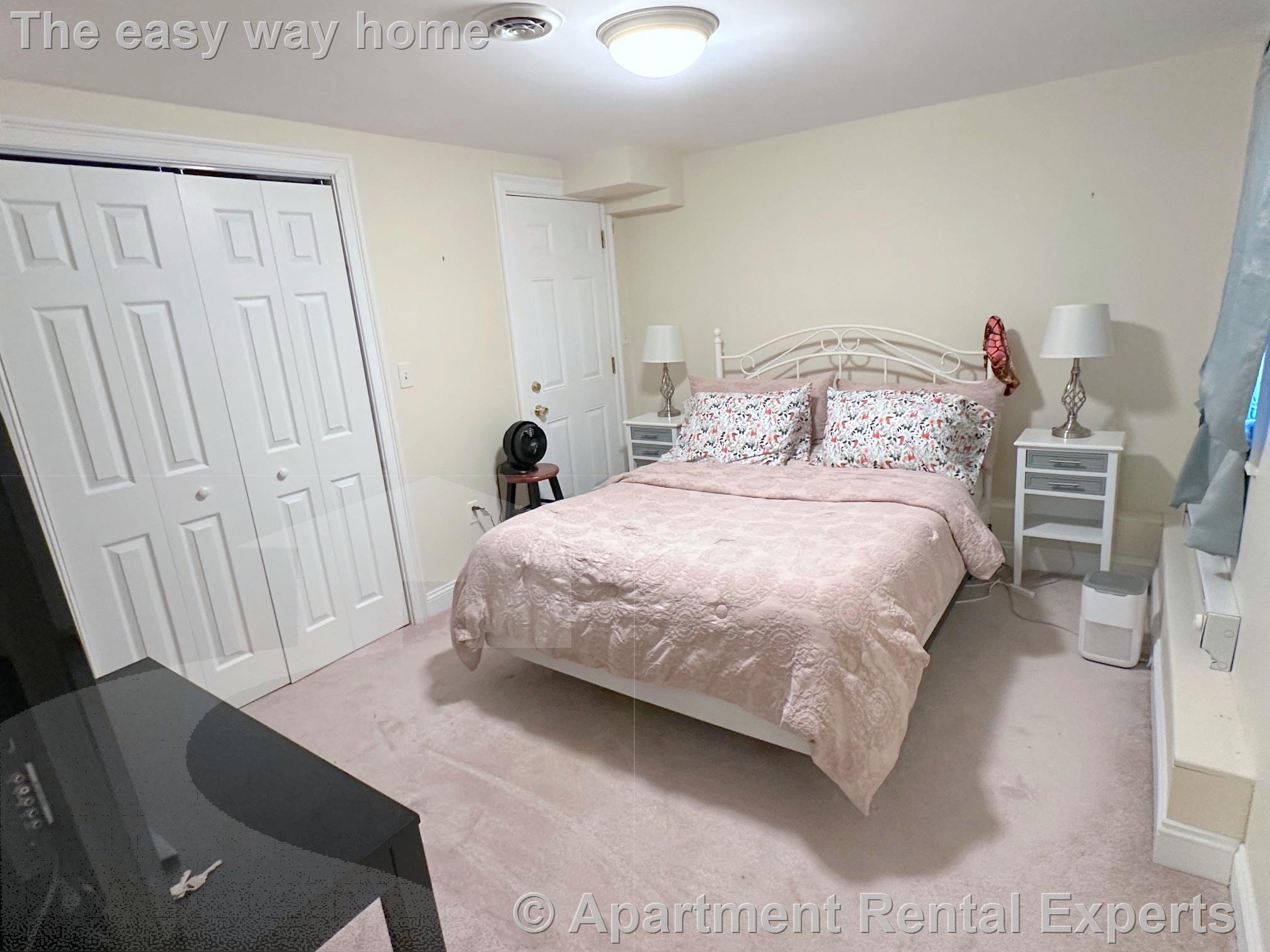 5 bed, 3 bath apartment for rent at 6 Farmers Circle, Arlington Center — photo 30 of 35