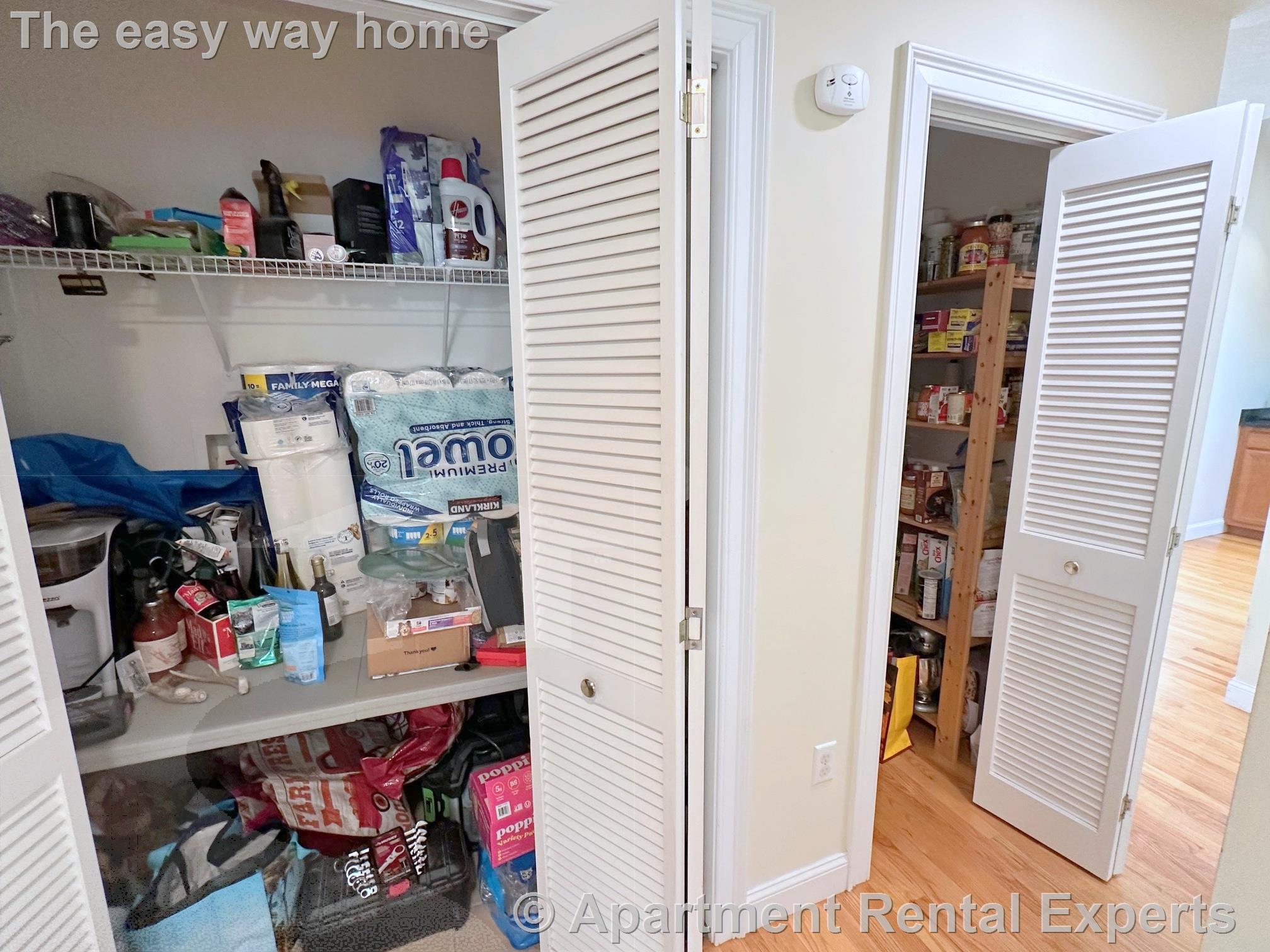 5 bed, 3 bath apartment for rent at 6 Farmers Circle, Arlington Center — photo 9 of 35