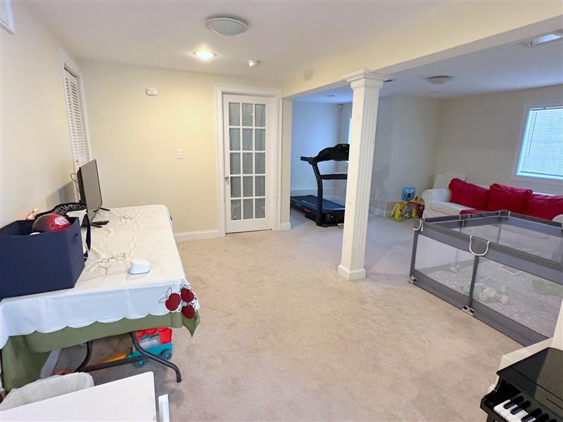 5 bed, 3.5 bath apartment for rent at 6 Farmers Circle Unit 1, Arlington — photo 26 of 34