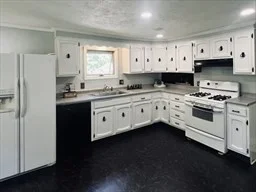 4 bed, 1 bath apartment for rent at 6 Fletcher St Unit 6, Ayer — photo 15 of 20