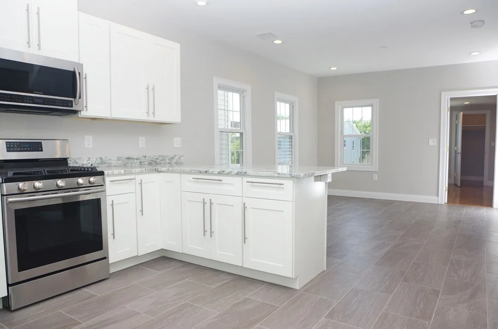 3 bed, 2 bath apartment for rent at 6 Florence St Unit 2, East Somerville — photo 3 of 8