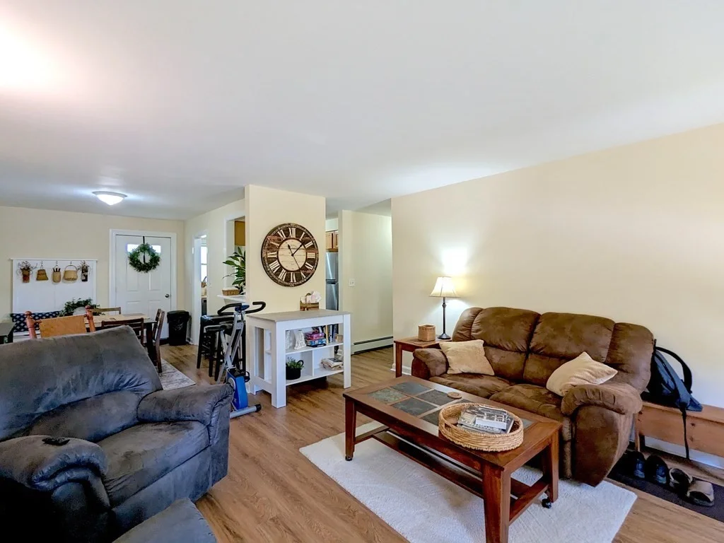 2 bed, 1 bath apartment for rent at 6 Forestdale Rd Unit 1, Worcester — photo 2 of 26
