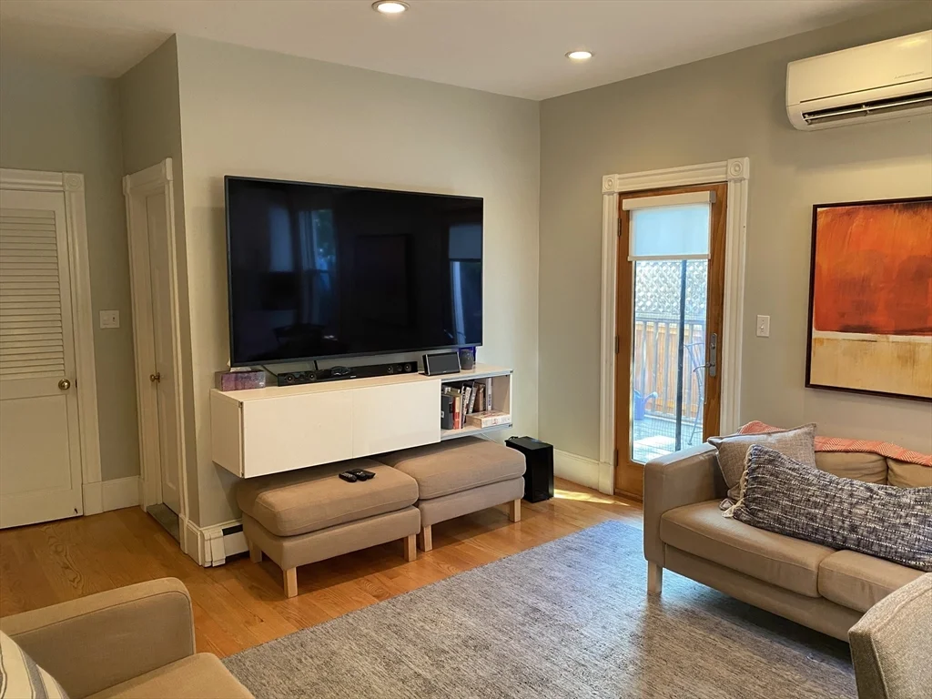 2 bed, 1 bath apartment for rent at 6 Fourth Street Pl Unit 1, East Cambridge — photo 8 of 23