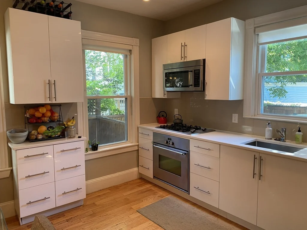 2 bed, 1 bath apartment for rent at 6 Fourth Street Pl Unit 1, East Cambridge — photo 4 of 23