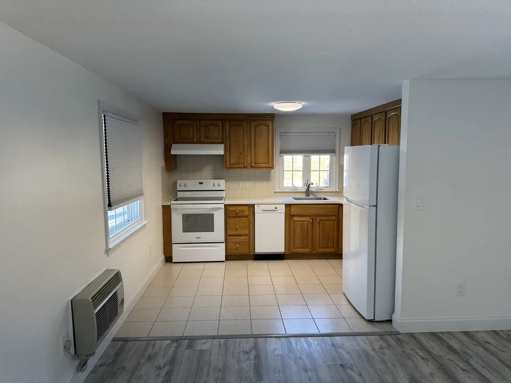 2 bed, 1 bath apartment for rent at 6 Franzone Dr Unit B, Bradford — photo 4 of 15