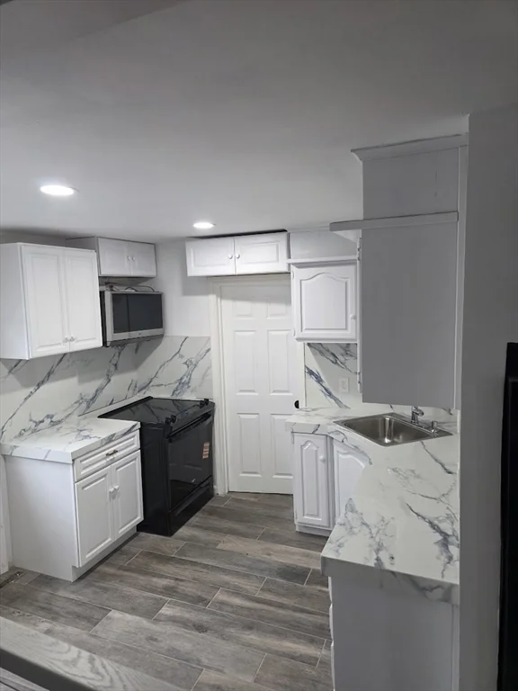 3 bed, 1 bath apartment for rent at 6 French St Unit AA, Billerica — photo 5 of 16