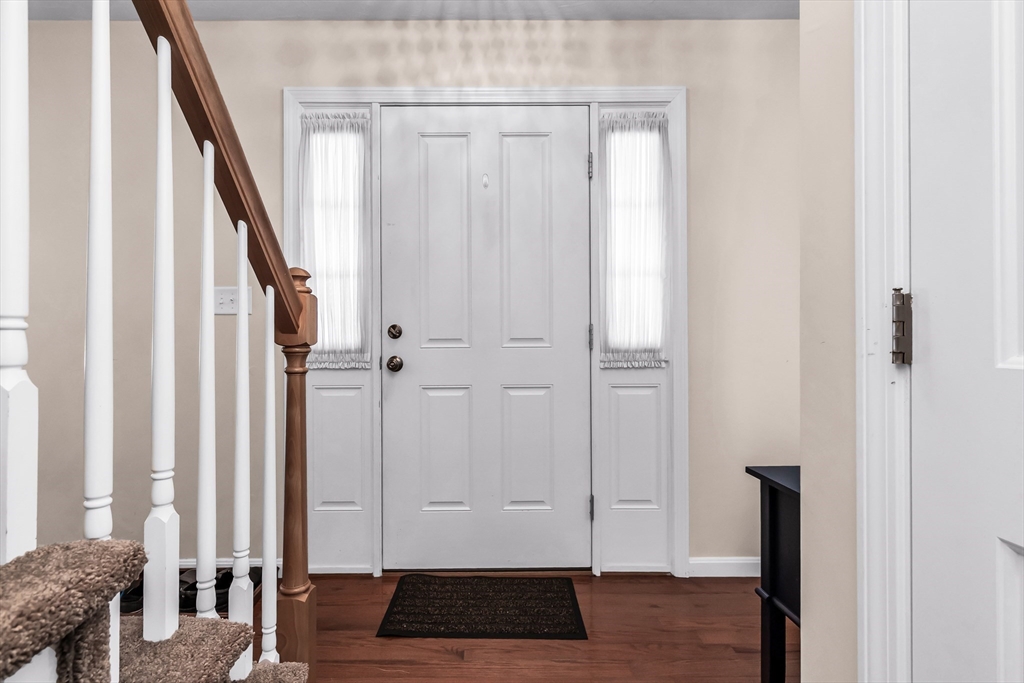 3 bed, 2 bath apartment for rent at 6 Gedney Dr, Peabody — photo 2 of 35