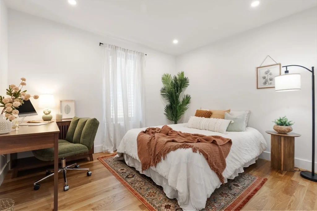 2 bed, 2 bath apartment for rent at 6 Gen Devine Way Unit 1, South Boston — photo 17 of 36