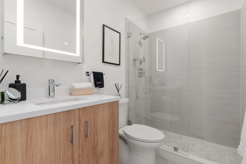 2 bed, 2 bath apartment for rent at 6 Gen Devine Way Unit 1, South Boston — photo 22 of 36
