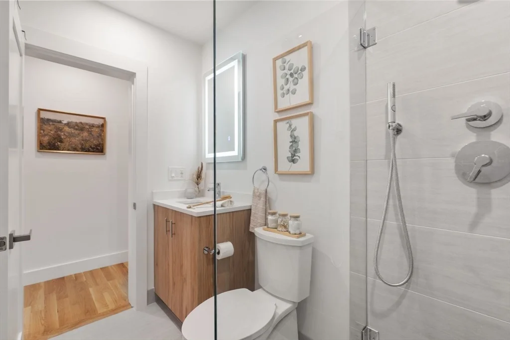 2 bed, 2 bath apartment for rent at 6 Gen Devine Way Unit 1, South Boston — photo 15 of 36