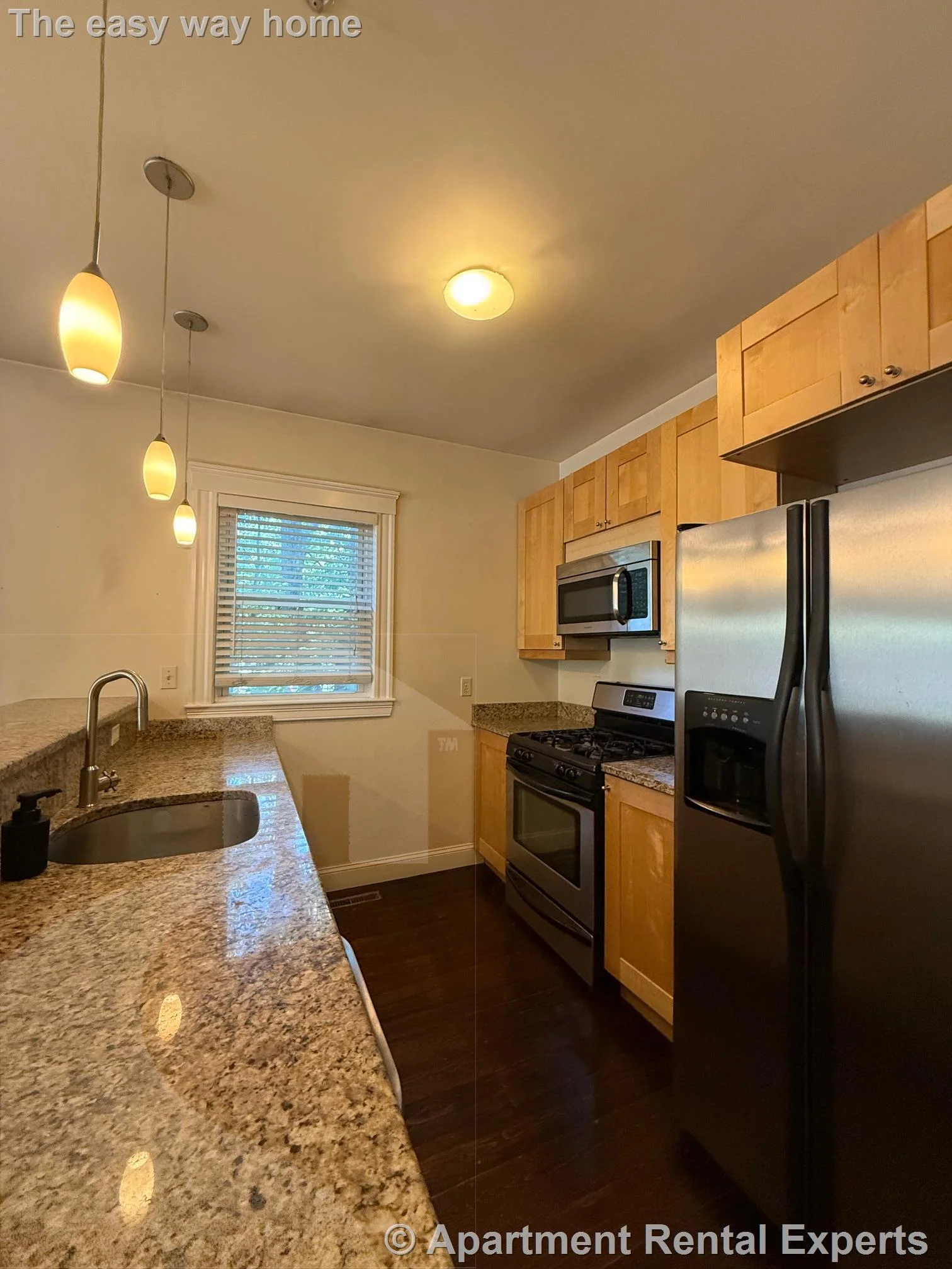 2 bed, 2 bath apartment for rent at 6 Giles Park Unit 1, Union Square — photo 3 of 18