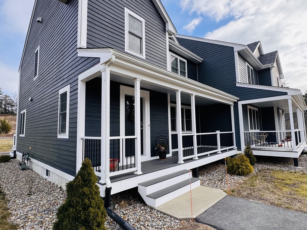 3 bed, 2 bath apartment for rent at 6 Glacier Path Unit 6, Middleboro