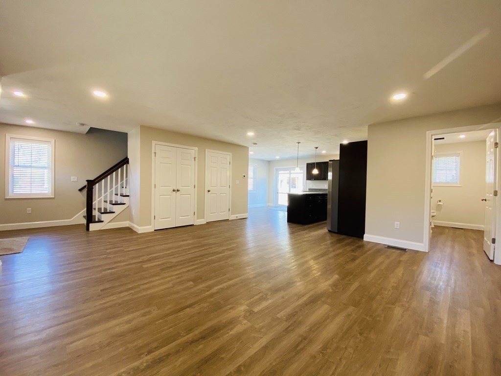 3 bed, 2 bath apartment for rent at 6 Glacier Path Unit 6, Middleboro — photo 9 of 20