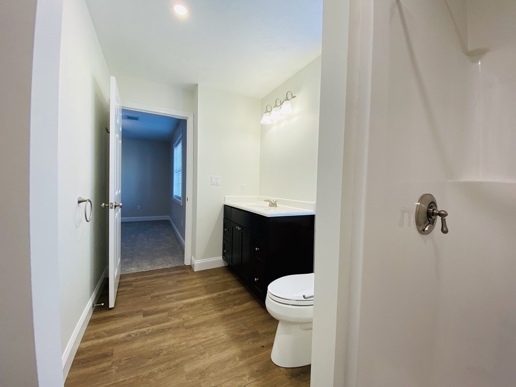 3 bed, 2 bath apartment for rent at 6 Glacier Path Unit 6, Middleboro — photo 18 of 20