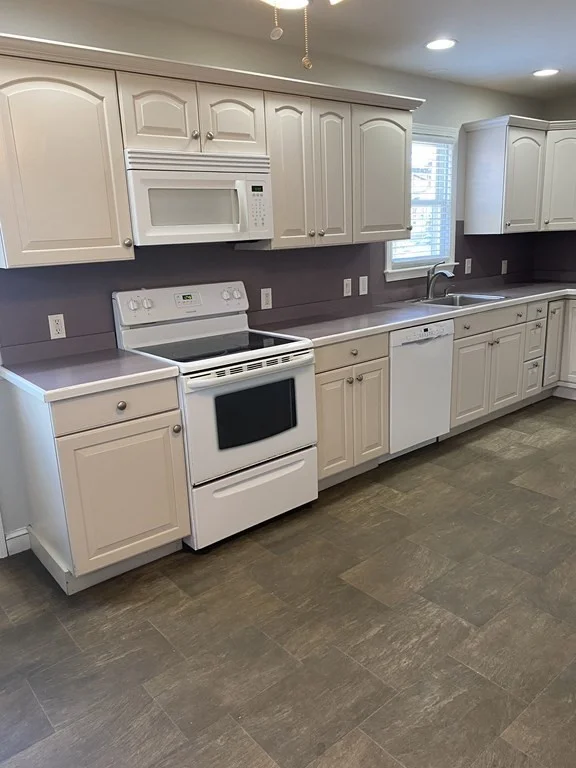 2 bed, 1 bath apartment for rent at 6 Gleason Rd Unit 1, Shrewsbury — photo 2 of 16