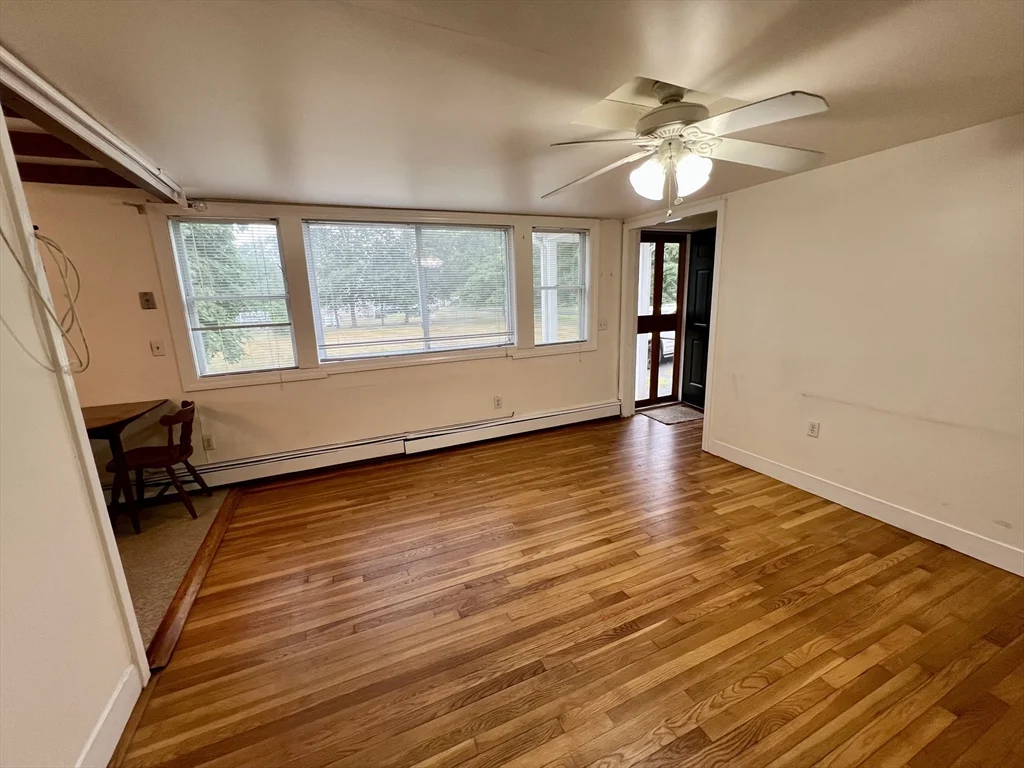2 bed, 1 bath apartment for rent at 6 Green St Unit 1, Carver — photo 5 of 15