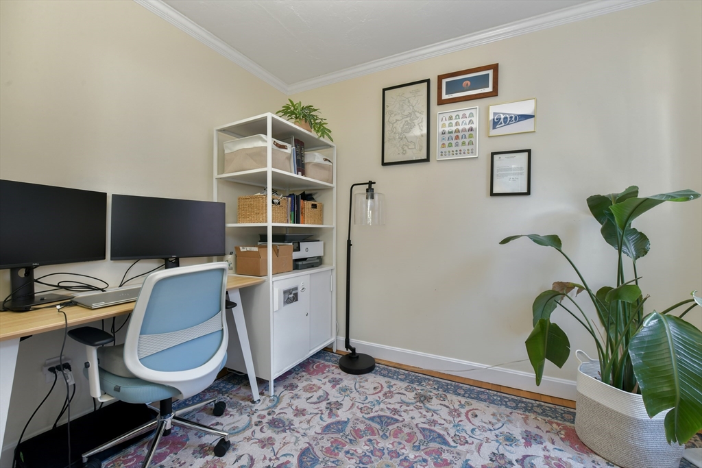 2 bed, 1 bath apartment for rent at 6 Grove St Unit 3, Beacon Hill — photo 11 of 14