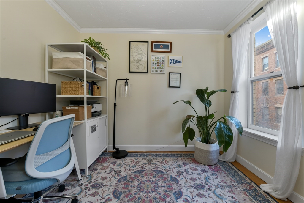 2 bed, 1 bath apartment for rent at 6 Grove St Unit 3, Beacon Hill — photo 10 of 14