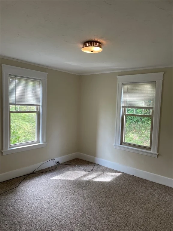 3 bed, 1 bath apartment for rent at 6 Hadwen Ln Unit 1, Worcester — photo 29 of 38