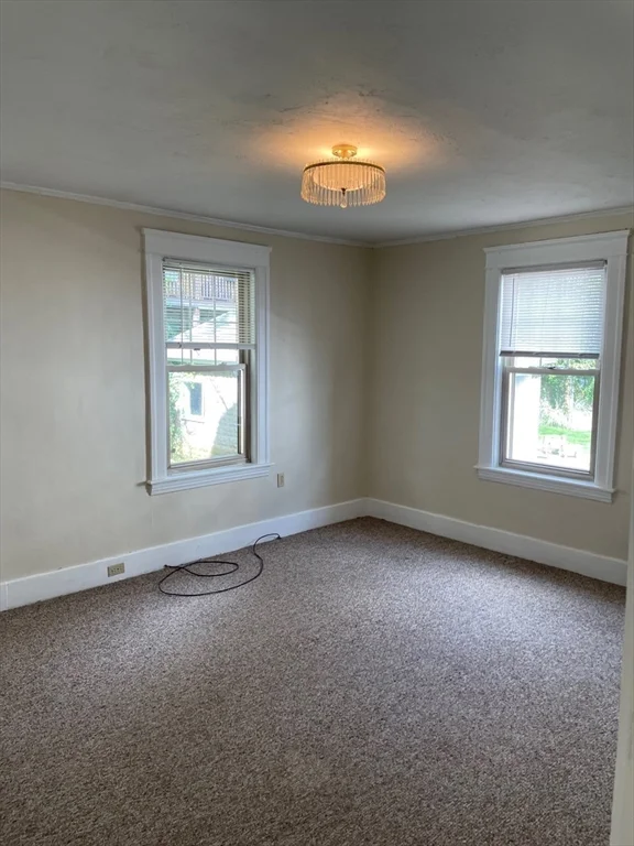3 bed, 1 bath apartment for rent at 6 Hadwen Ln Unit 1, Worcester — photo 25 of 38