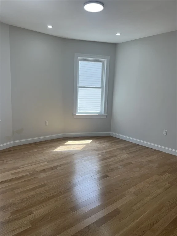 3 bed, 1 bath apartment for rent at 6 Hallam St Unit 1, Dorchester — photo 8 of 9