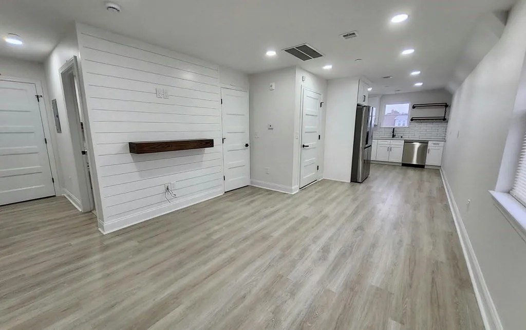 2 bed, 1 bath apartment for rent at 6 Harding Ave Unit 0, West Everett — photo 9 of 15