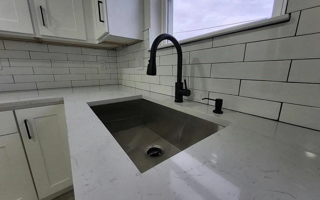 2 bed, 1 bath apartment for rent at 6 Harding Ave Unit 0, West Everett — photo 4 of 15