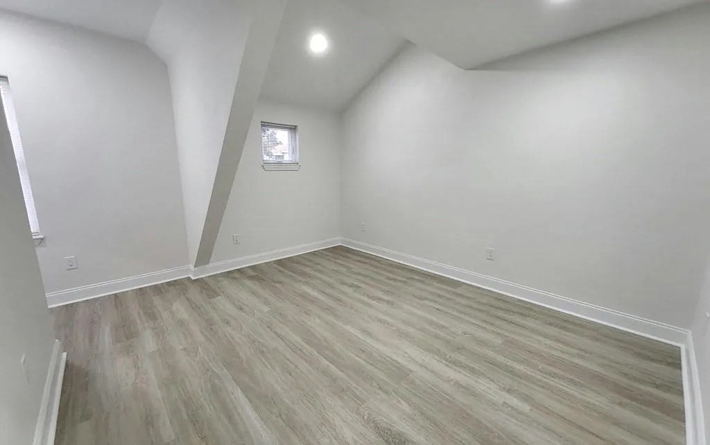2 bed, 1 bath apartment for rent at 6 Harding Ave Unit 3, West Everett — photo 15 of 15