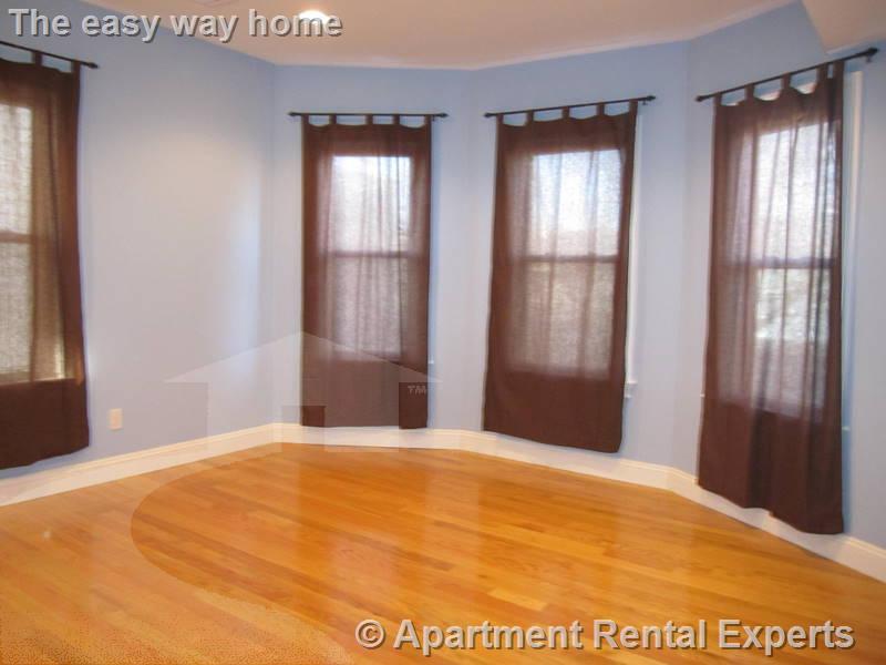 3 bed, 1 bath apartment for rent at 6 Hardwick St Unit 2, Kendall Square — photo 1 of 9