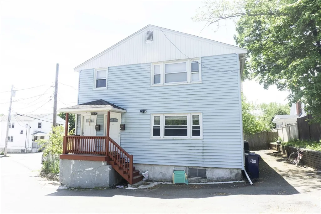 3 bed, 1 bath apartment for rent at 6 Hardwick Ter Unit 0, Brighton