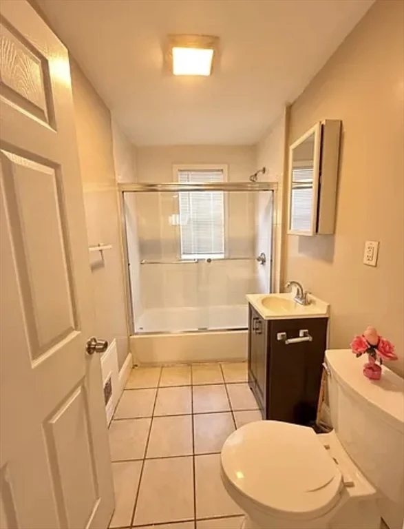 3 bed, 1 bath apartment for rent at 6 Harvard Park Unit 2, Dorchester — photo 3 of 11