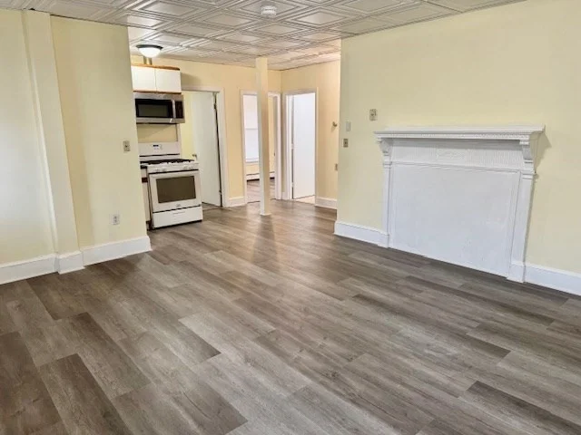 2 bed, 1 bath apartment for rent at 6 Harvard St Unit 1, Lowell — photo 9 of 15