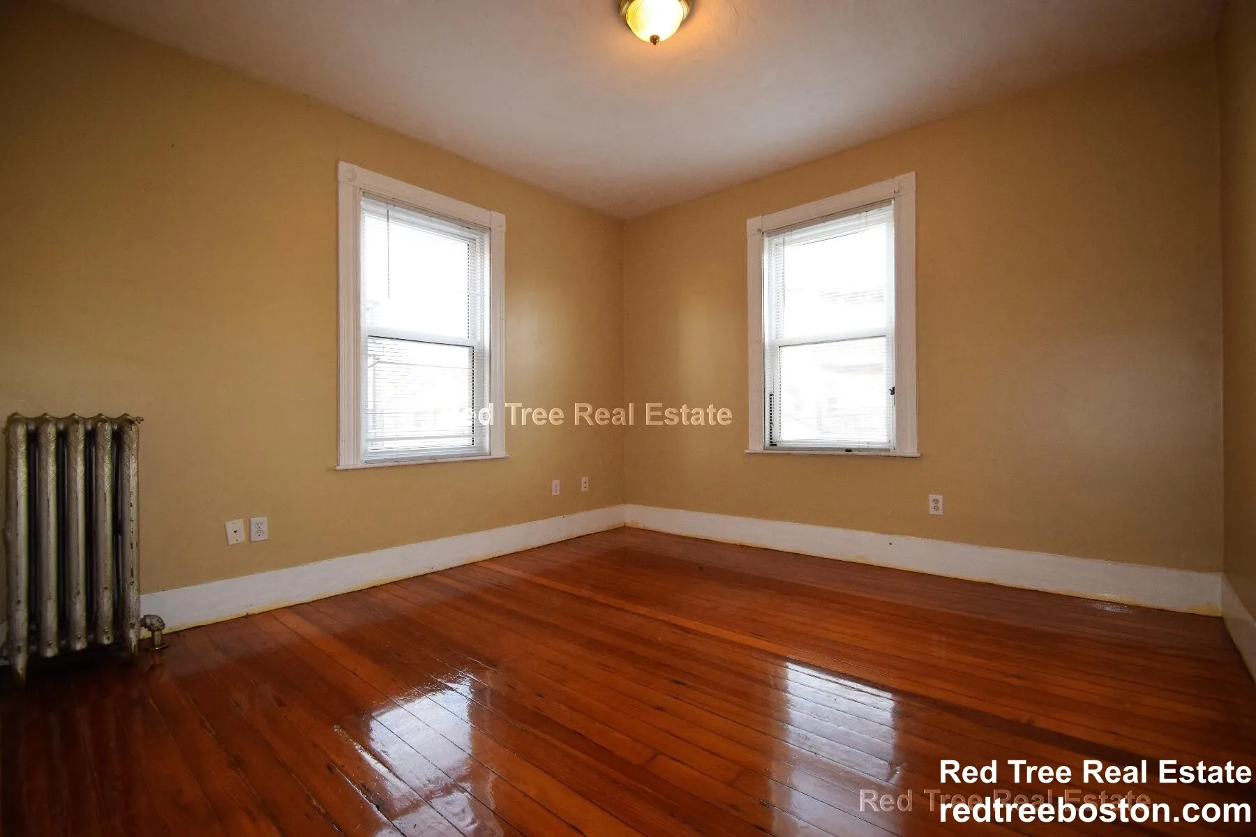6 bed, 2 bath apartment for rent at 6 Haskell St Unit 1, Allston — photo 3 of 15
