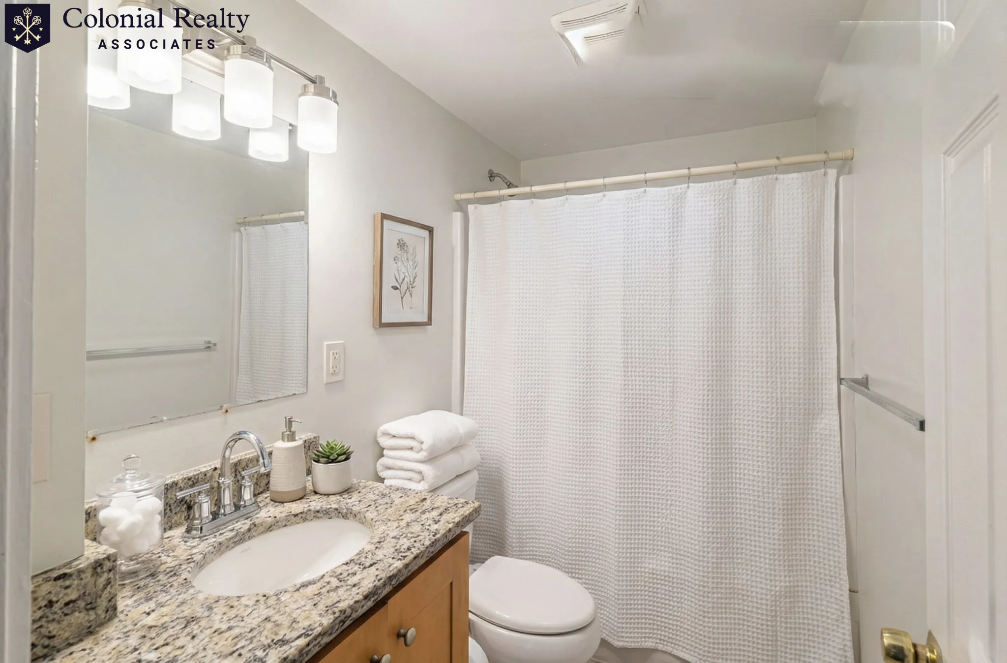 6 bed, 2 bath apartment for rent at 6 Haskell St Unit 6, Allston — photo 7 of 10