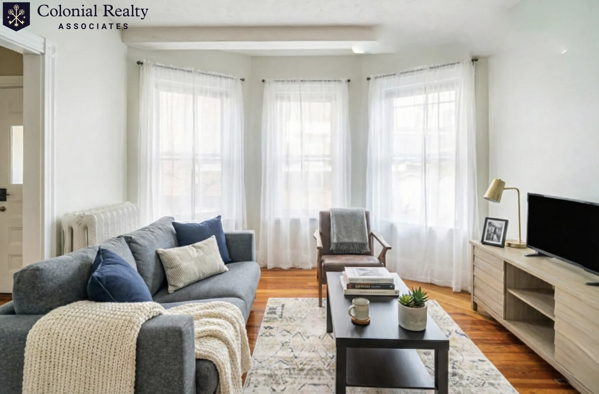 6 bed, 2 bath apartment for rent at 6 Haskell St Unit 6, Allston — photo 8 of 10