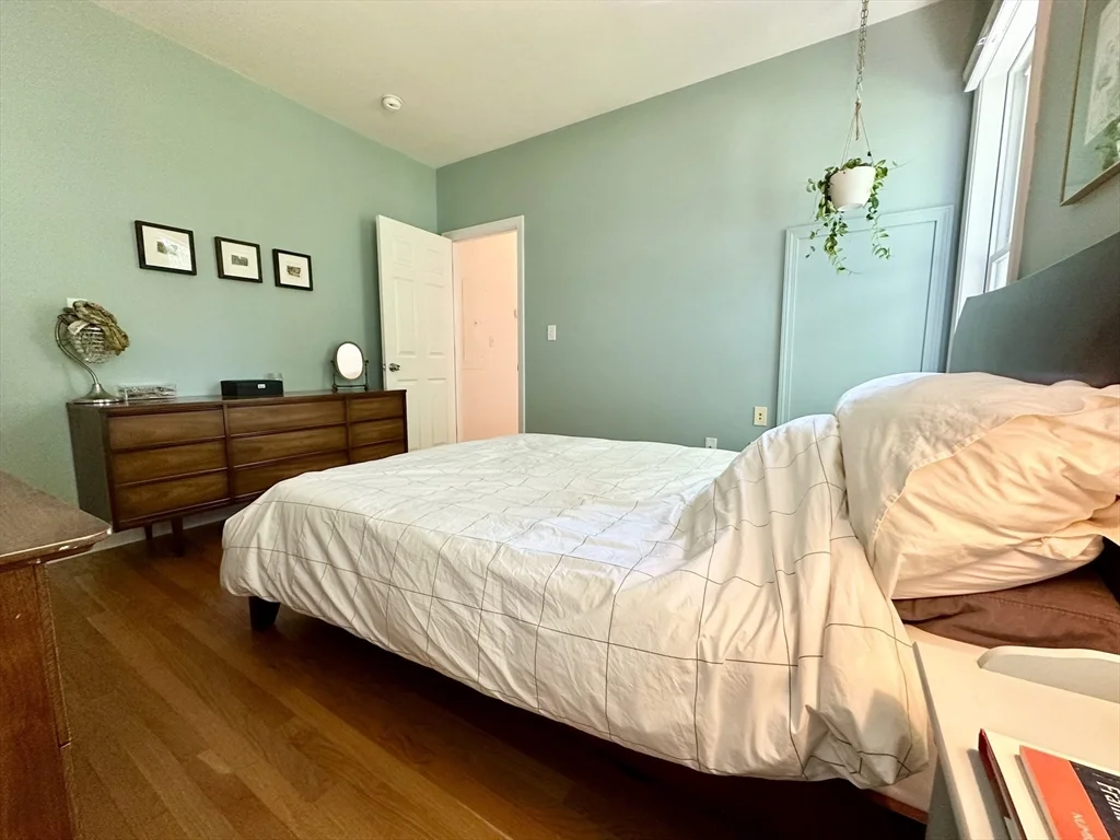 2 bed, 1 bath apartment for rent at 6 Haverford St Unit 2, Jamaica Plain — photo 10 of 23