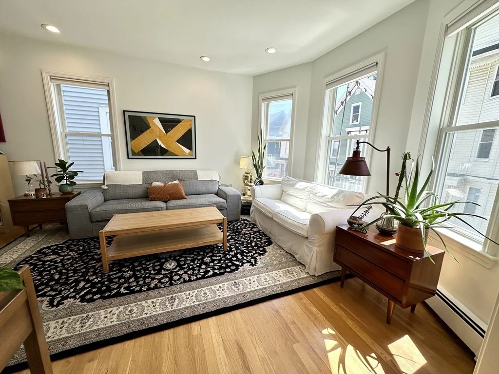 2 bed, 1 bath apartment for rent at 6 Haverford St Unit 2, Jamaica Plain — photo 3 of 23