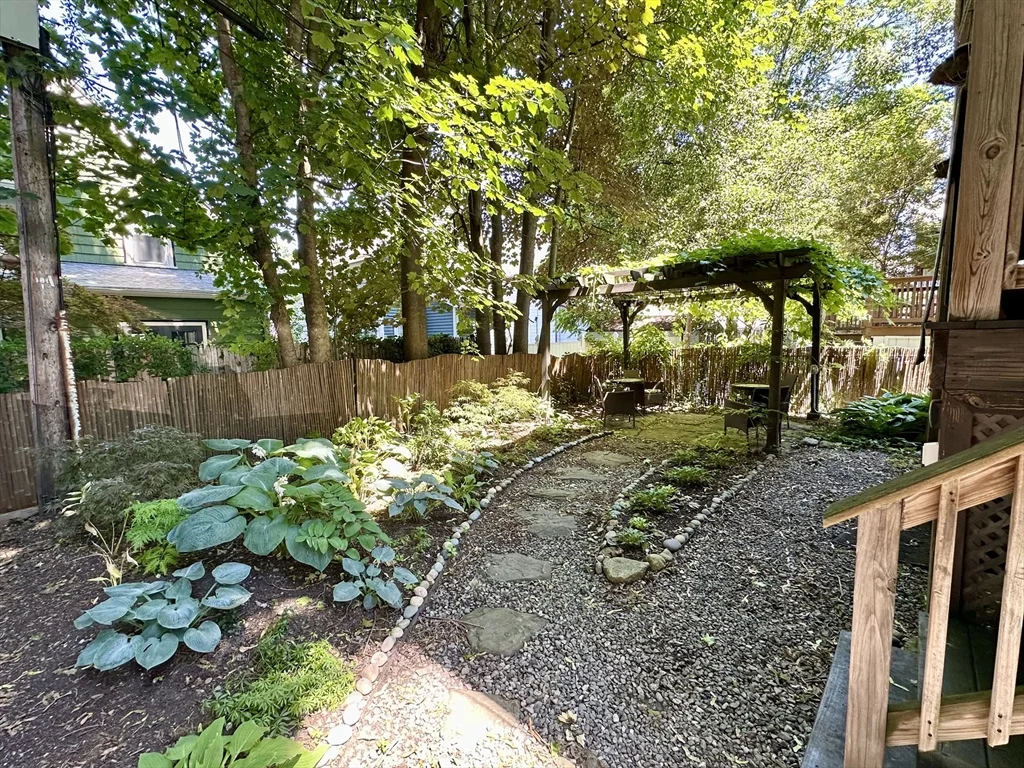 2 bed, 1 bath apartment for rent at 6 Haverford St Unit 2, Jamaica Plain — photo 20 of 23