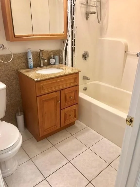 2 bed, 1 bath apartment for rent at 6 Hayes Rd Unit 15, Roslindale — photo 7 of 13