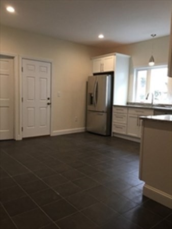 4 bed, 2 bath apartment for rent at 6 Henry St Unit 1, Medford — photo 3 of 10