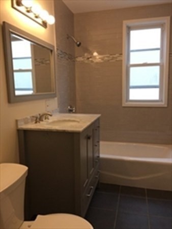 4 bed, 2 bath apartment for rent at 6 Henry St Unit 1, Medford — photo 8 of 10