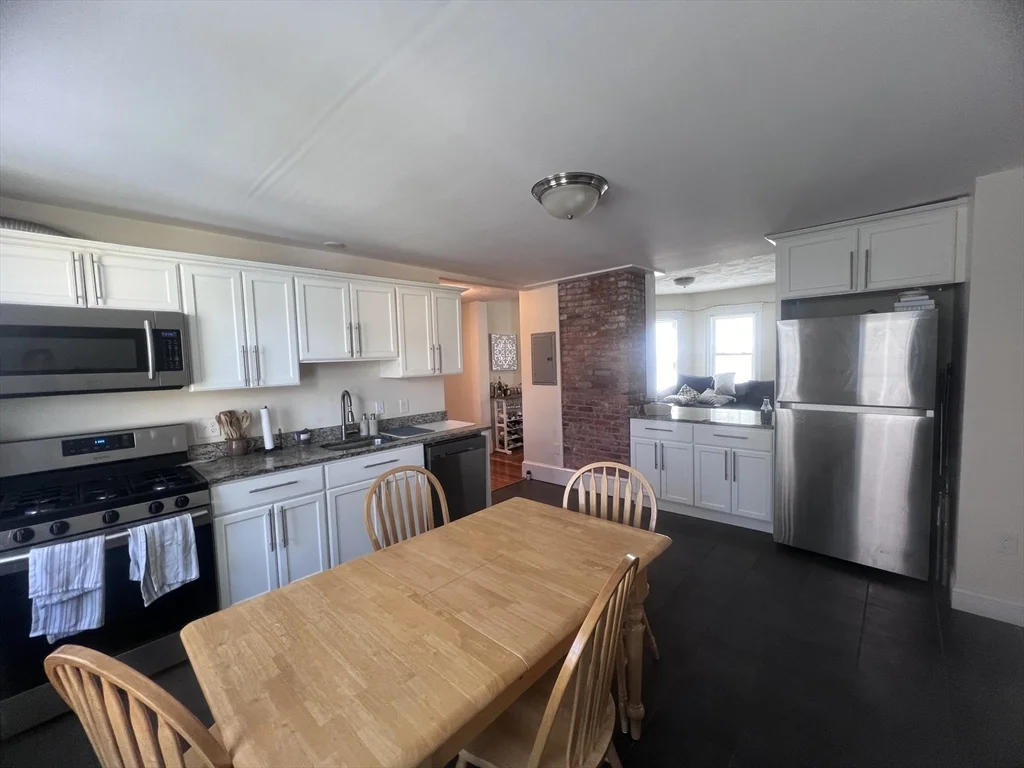 4 bed, 2 bath apartment for rent at 6 Henry St Unit 2, Tufts University