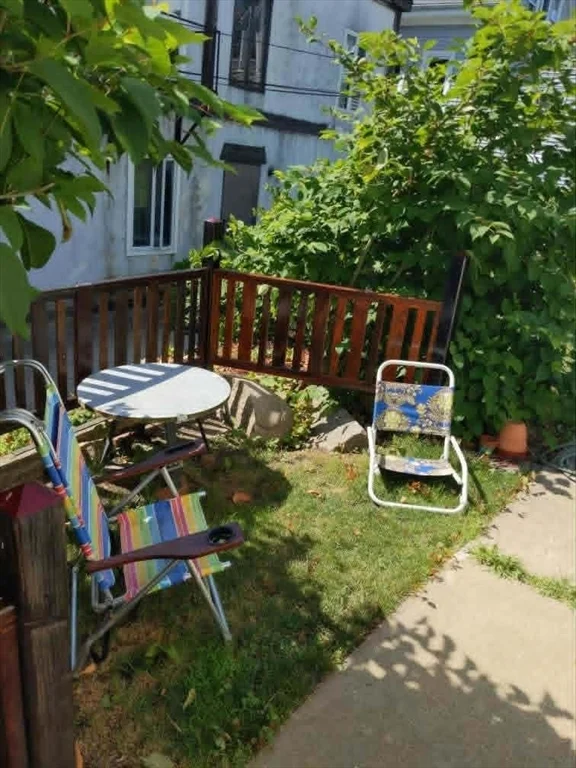 1 bed, 1 bath apartment for rent at 6 Herrick Ct Unit 1, Gloucester — photo 12 of 14