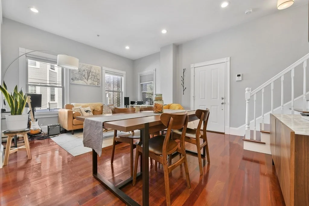 3 bed, 2 bath apartment for rent at 6 Highland Ave Unit 1A, Prospect Hill — photo 3 of 21