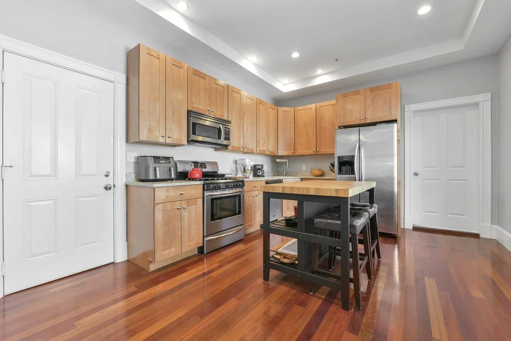 3 bed, 2 bath apartment for rent at 6 Highland Ave Unit 1A, Prospect Hill — photo 5 of 21